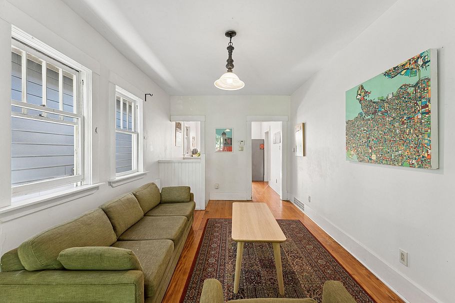 614 E 19th Avenue Vancouver, BC - 3