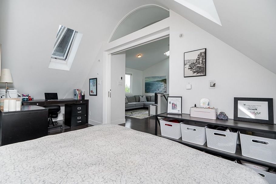 3328 W 7th Avenue Vancouver, BC - 30
