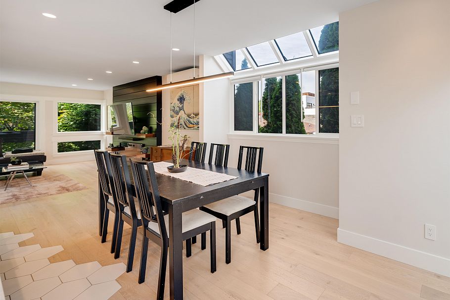 2022 Chesterfield Avenue North Vancouver, BC - 5