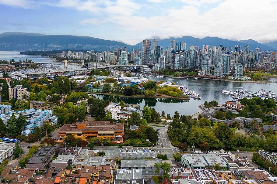 9 1250 W 6th Avenue Vancouver, BC - 36