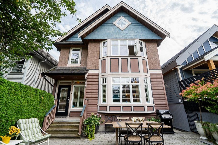 3328 W 7th Avenue Vancouver, BC - 36
