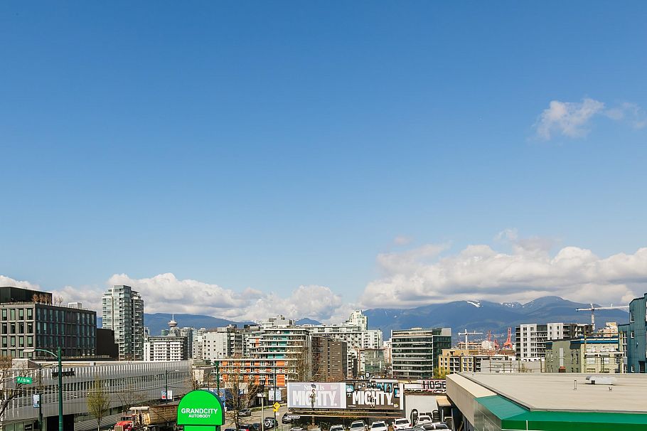 304 210 E 5th Avenue Vancouver, BC - 32
