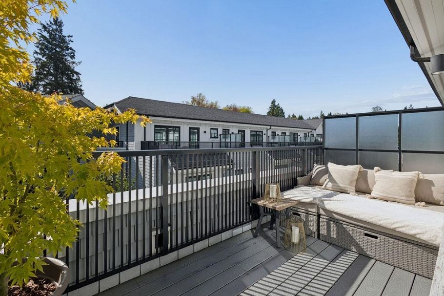 12 1133 Ridgewood Drive North Vancouver, BC - 21