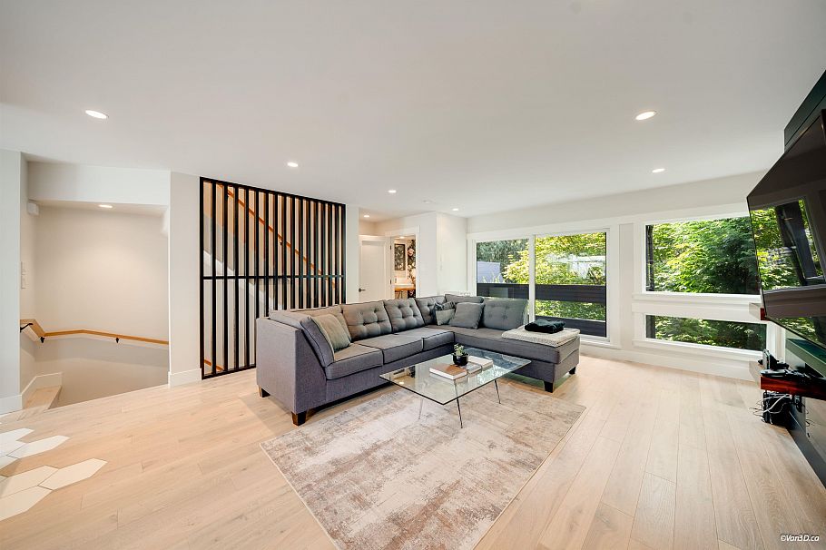 2022 Chesterfield Avenue North Vancouver, BC - 14