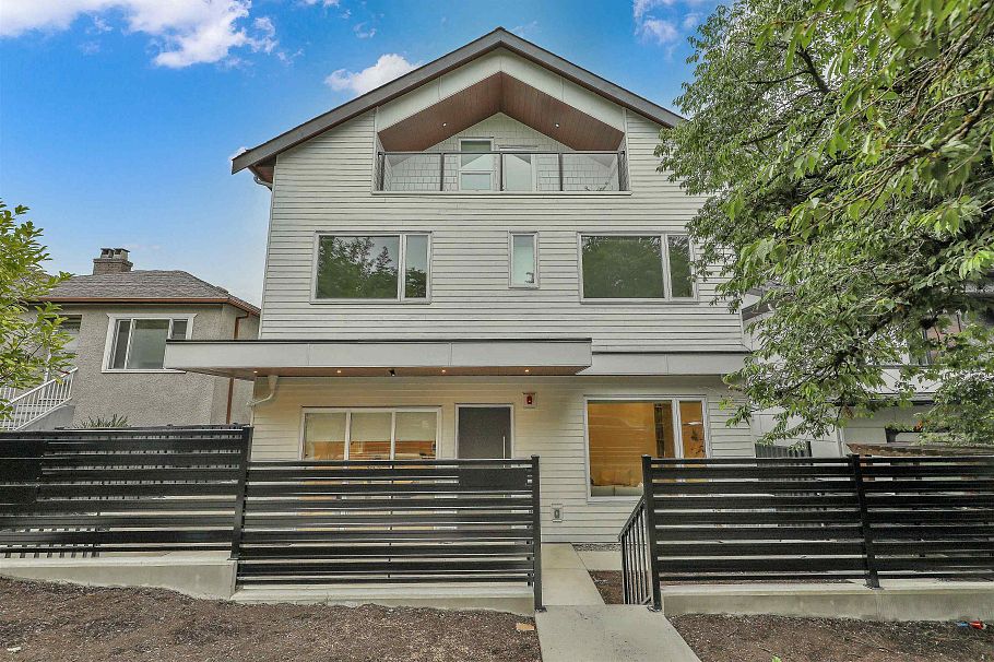1 3185 Graveley Street Vancouver, BC - 1