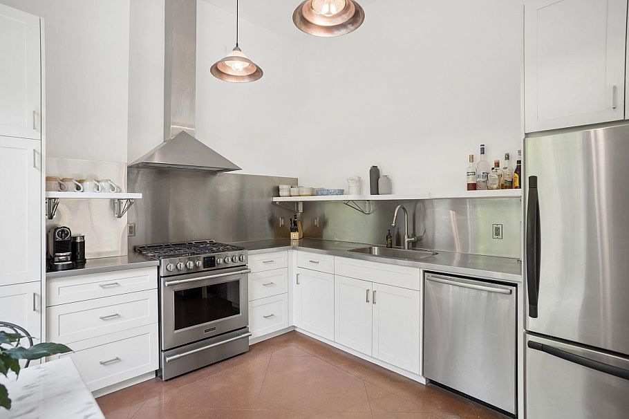 100 1550 W 15th Avenue Vancouver, BC - 13