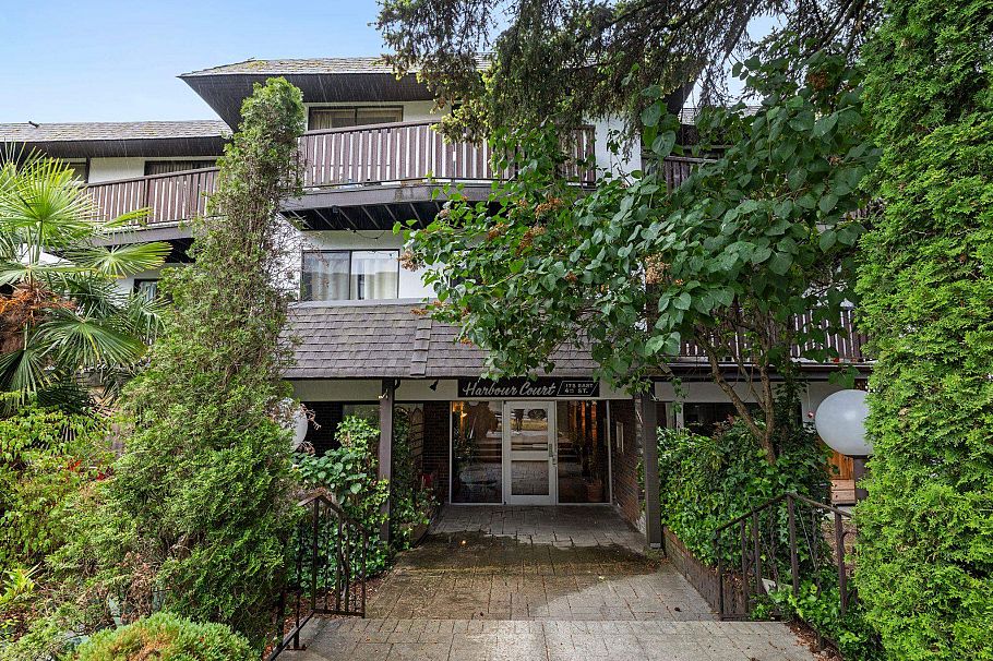 205 175 E 4th Street North Vancouver, BC - 10
