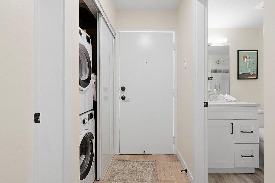 2B 1048 E 7th Avenue Vancouver, BC - 17