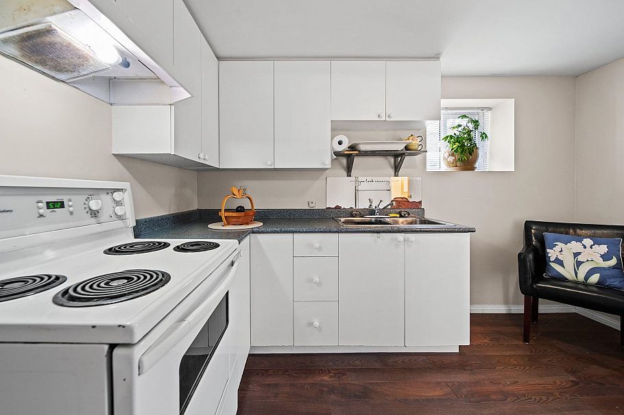 6459 Dumfries Street Vancouver, BC - 16