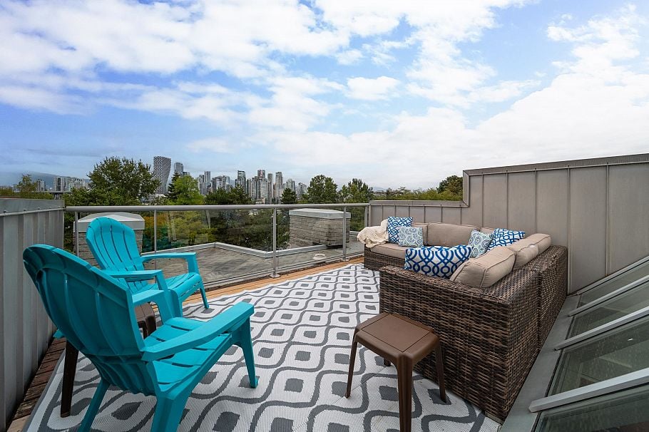 9 1250 W 6th Avenue Vancouver, BC - 1