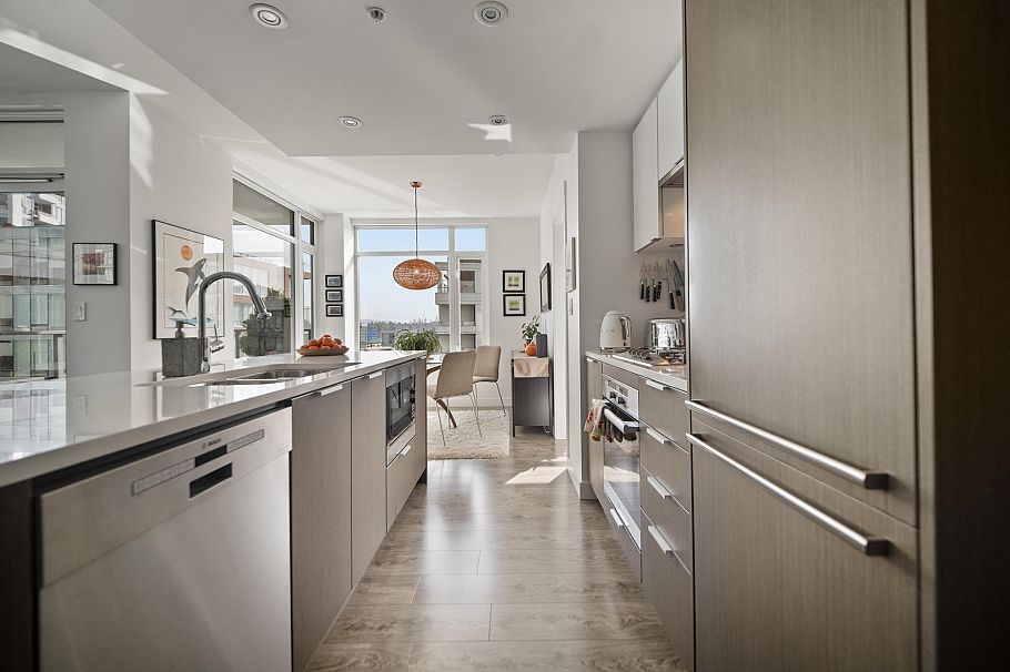 907 110 Switchmen Street Vancouver, BC - 12
