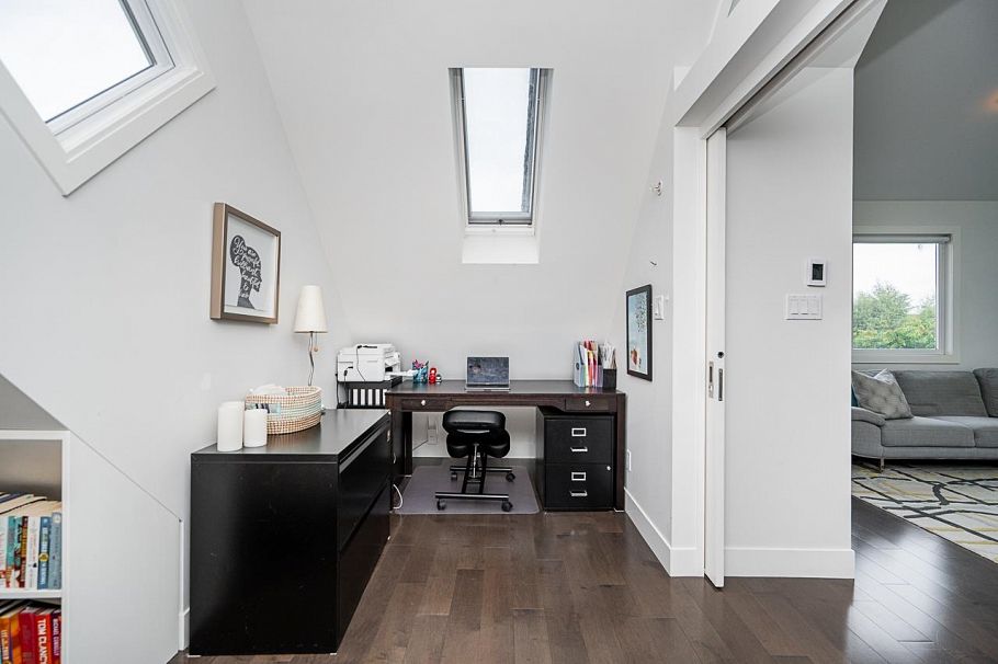 3328 W 7th Avenue Vancouver, BC - 29
