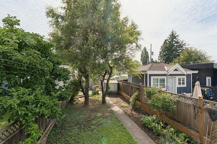 614 E 19th Avenue Vancouver, BC - 18