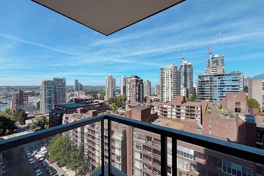 1501 1308 Hornby Street Vancouver, BC - 1