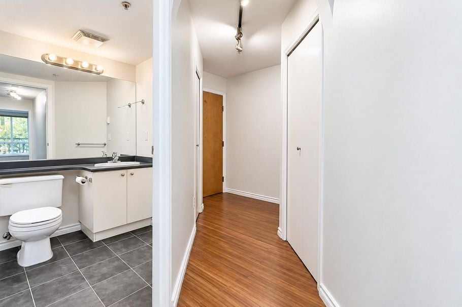 115 1111 Lynn Valley Road North Vancouver, BC - 19