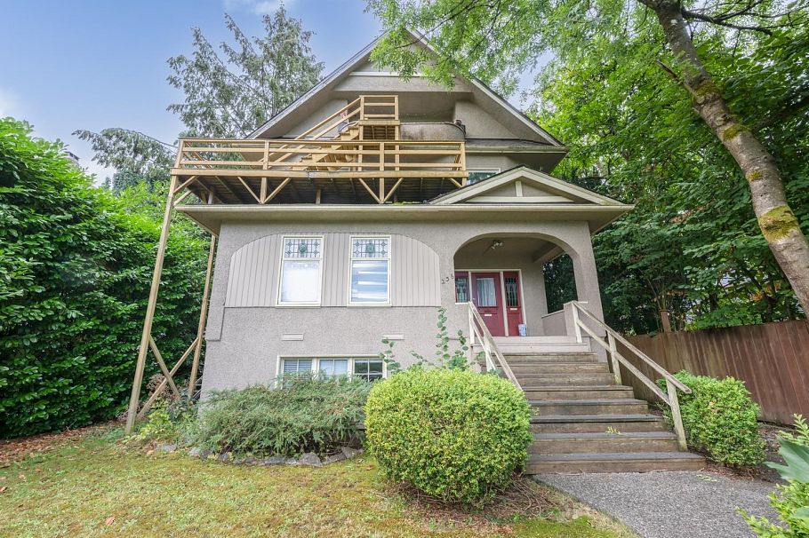 236 W 12th Avenue Vancouver, BC - 10