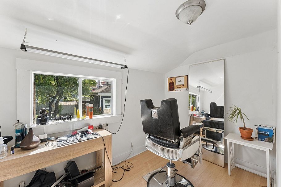 614 E 19th Avenue Vancouver, BC - 14