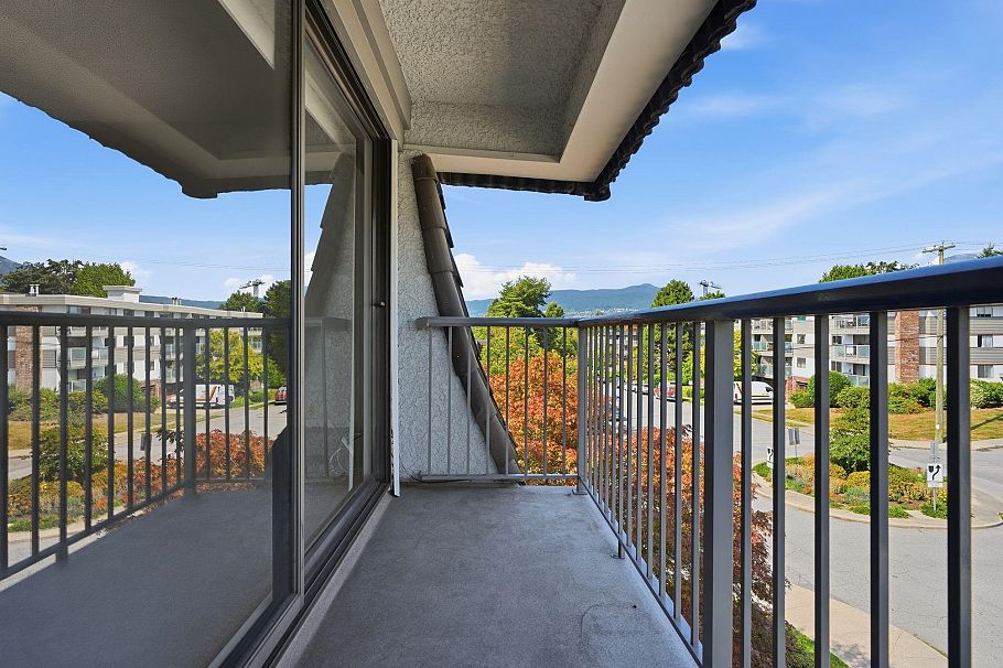 305 275 W 2nd Street North Vancouver, BC - 11