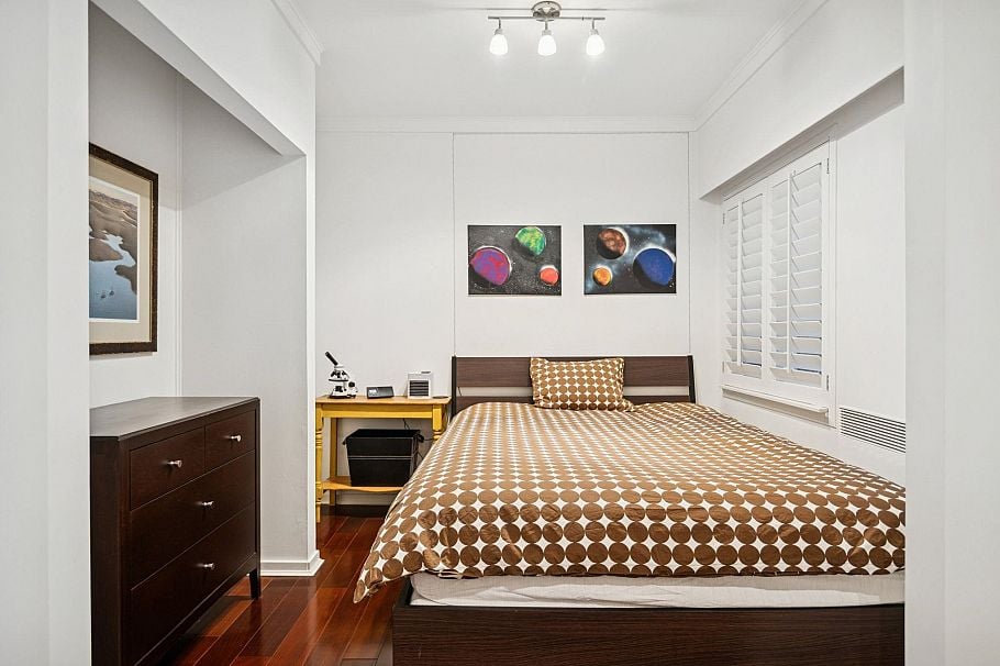 3814 W 11 Avenue Vancouver, BC - 22