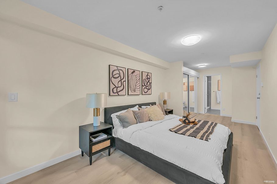 101 1924 Comox Street Vancouver, BC - 23