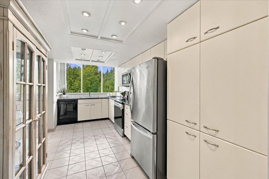402 995 Roche Point Drive North Vancouver, BC - 13