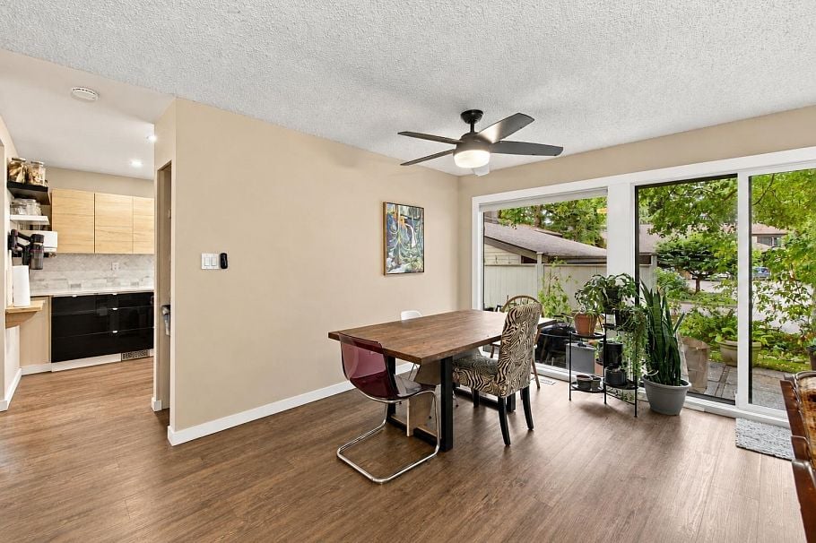 1063 Heritage Boulevard North Vancouver, BC - 18