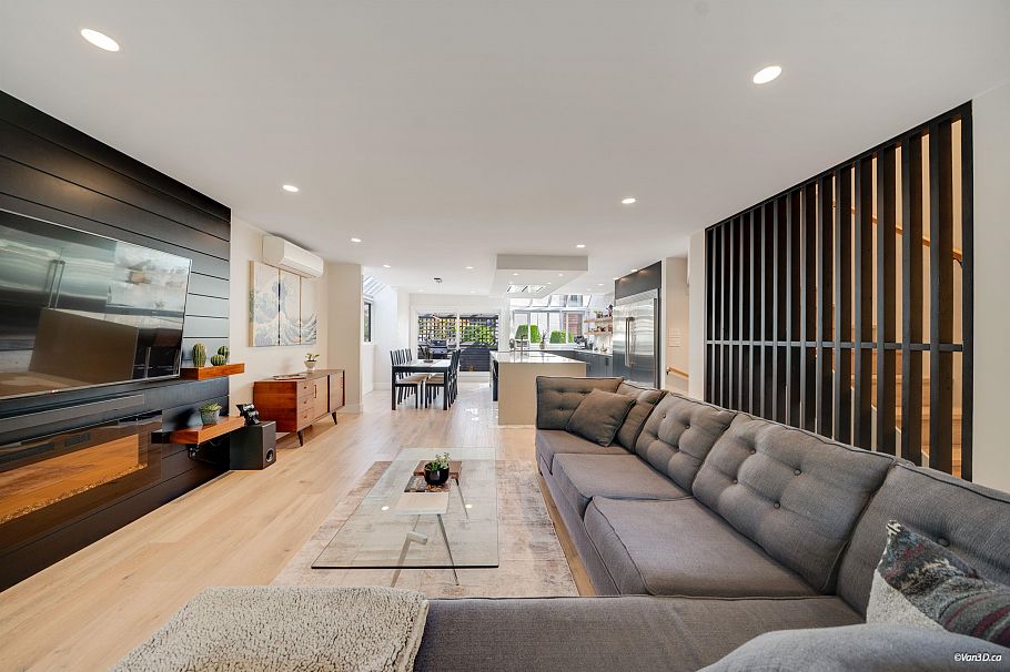 2022 Chesterfield Avenue North Vancouver, BC - 16