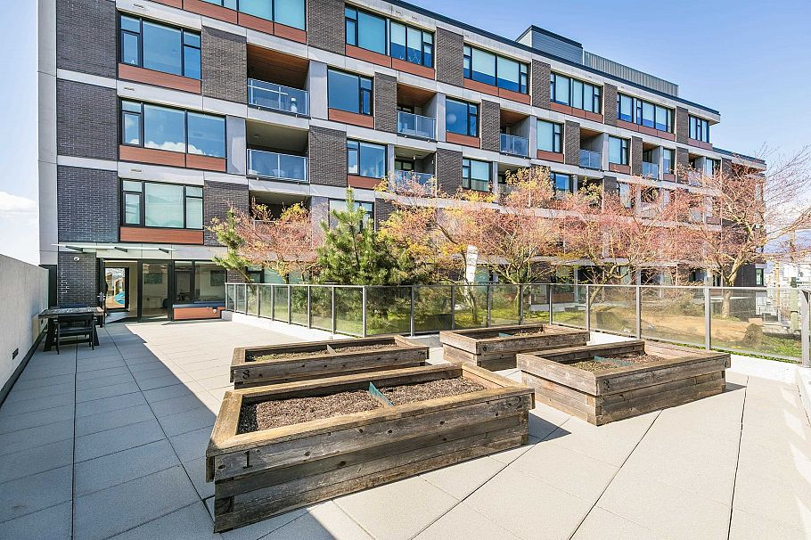 304 210 E 5th Avenue Vancouver, BC - 34