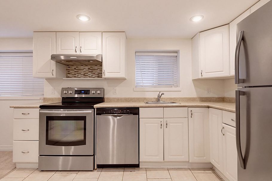 462 W 22nd Avenue Vancouver, BC - 30
