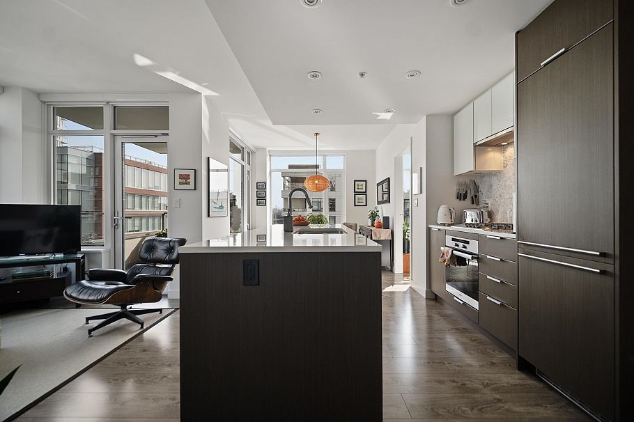907 110 Switchmen Street Vancouver, BC - 14