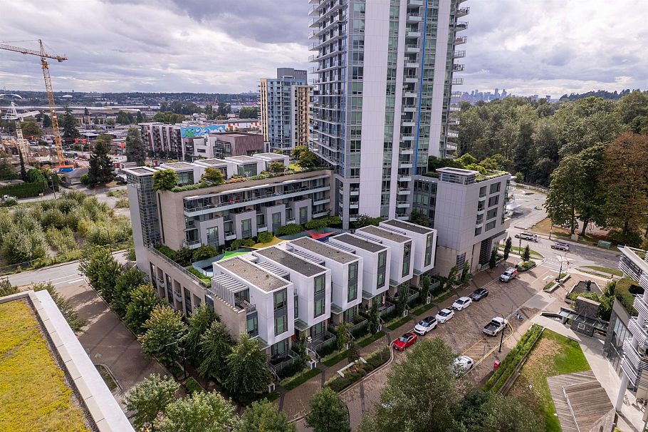 1902 1500 Fern Street North Vancouver, BC - 30
