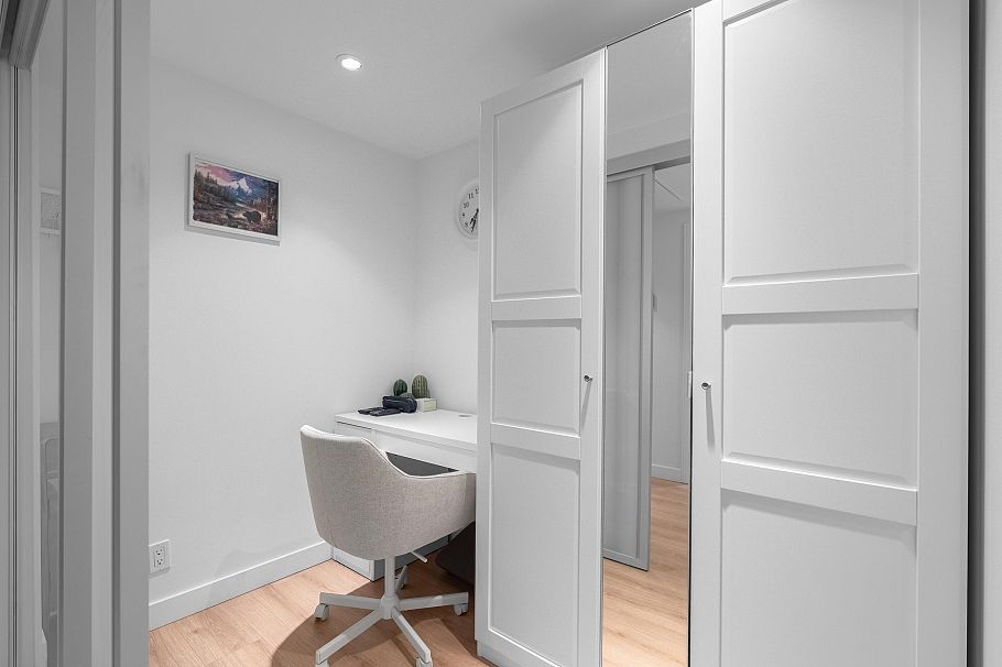 1902 1500 Fern Street North Vancouver, BC - 11