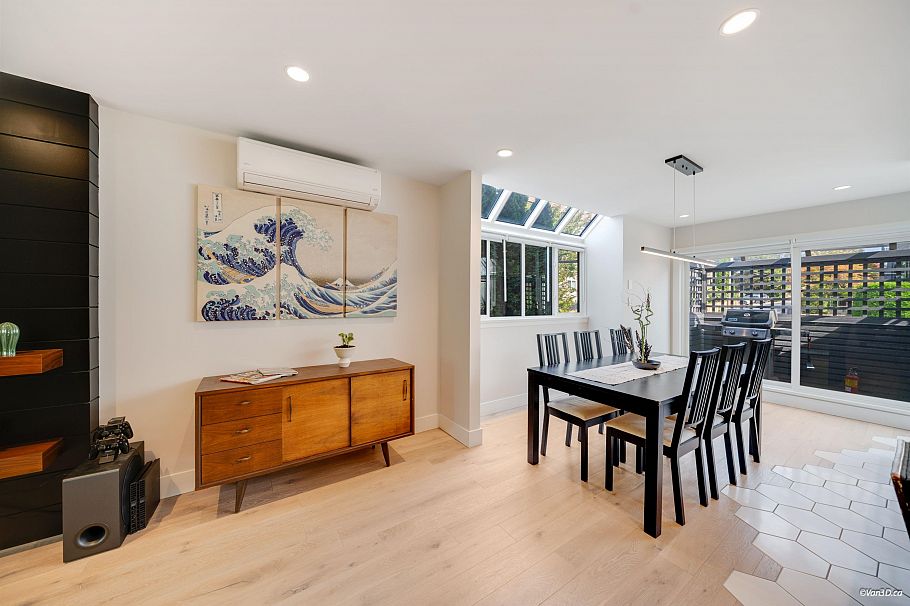 2022 Chesterfield Avenue North Vancouver, BC - 4