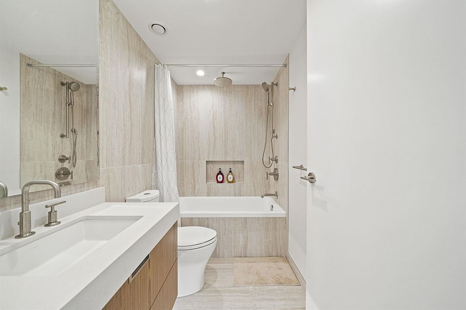 1801 1335 Howe Street Vancouver, BC - 17