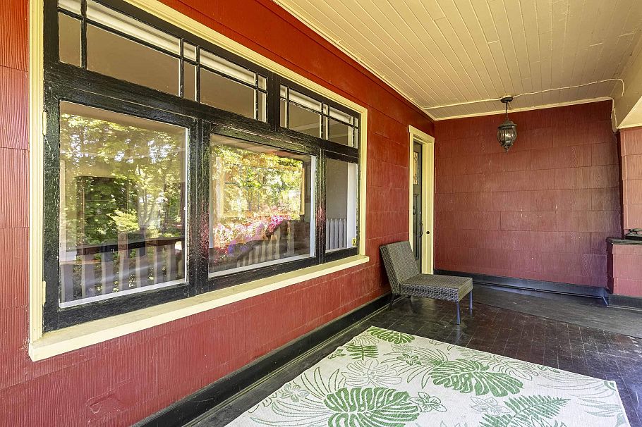 5138 East Boulevard Vancouver, BC - 3