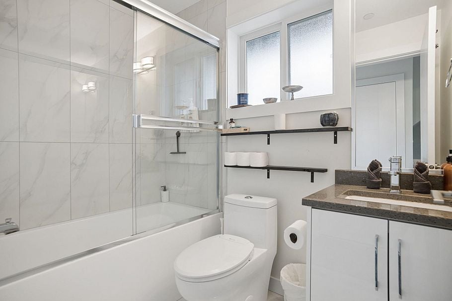 1604 E 36th Avenue Vancouver, BC - 26