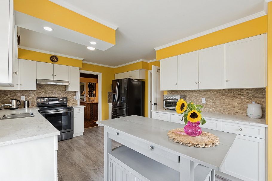 704 Maurelle Court North Vancouver, BC - 13