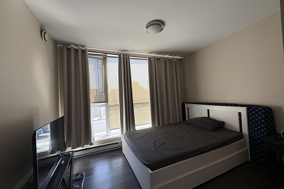 232 5555 Victoria Drive Vancouver, BC - 11