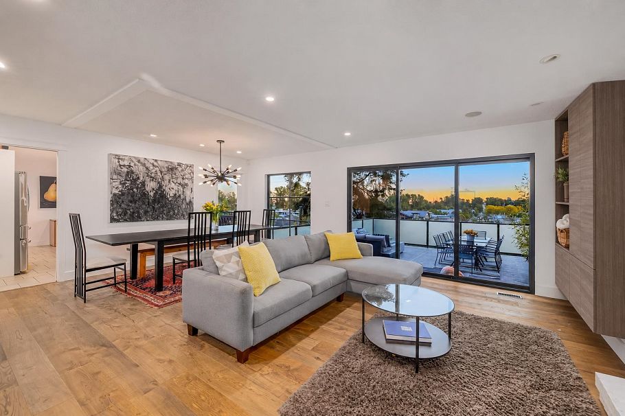 1152 W 17th Street North Vancouver, BC - 8