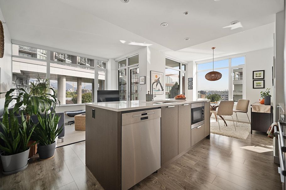 907 110 Switchmen Street Vancouver, BC - 7