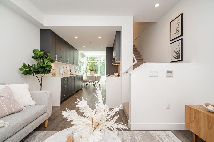 533 W 29th Avenue Vancouver, BC - 10