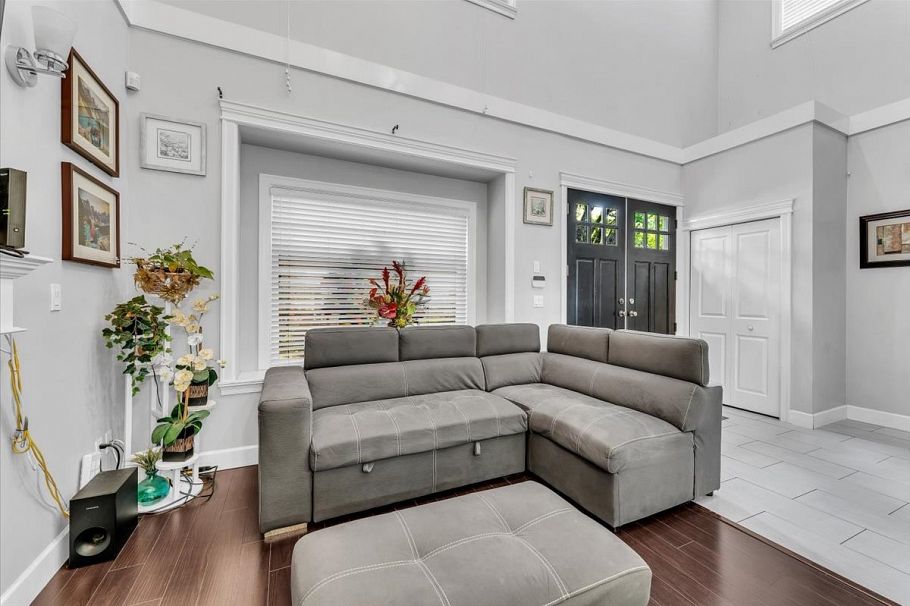 546 E 44th Avenue Vancouver, BC - 8