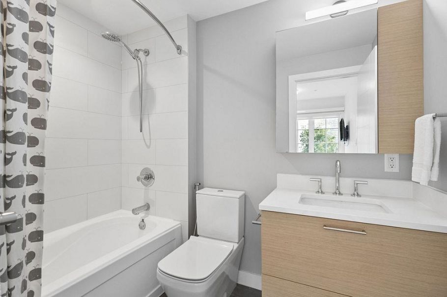 12 1133 Ridgewood Drive North Vancouver, BC - 31