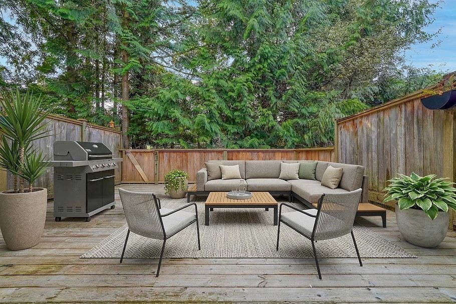 2329 Mountain Highway North Vancouver, BC - 9