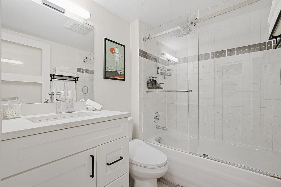 2B 1048 E 7th Avenue Vancouver, BC - 15