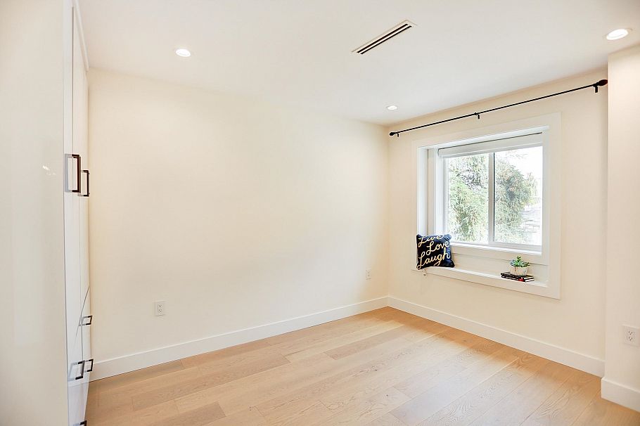 2026 E 32nd Avenue Vancouver, BC - 16