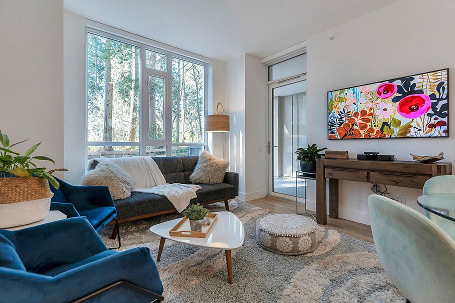 109 2325 Emery Court North Vancouver, BC - 2