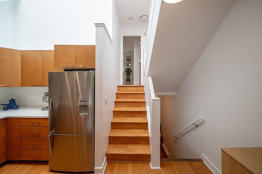 9 1250 W 6th Avenue Vancouver, BC - 11