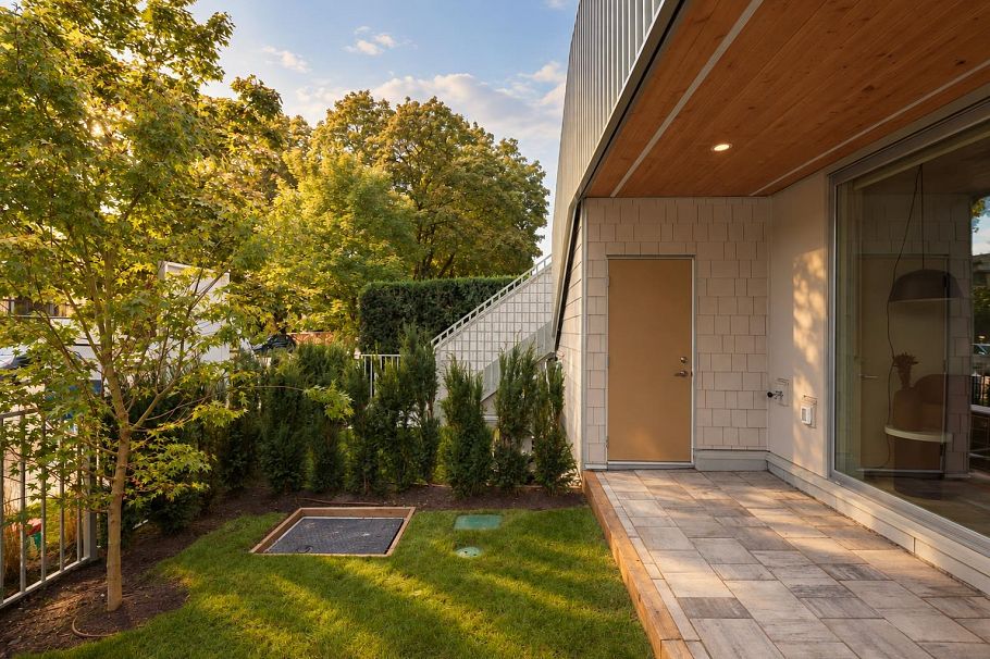 2 2063 E 13th Avenue Vancouver, BC - 10