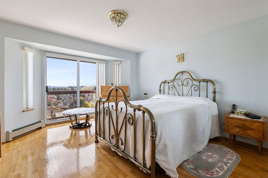 547 Tempe Crescent North Vancouver, BC - 18